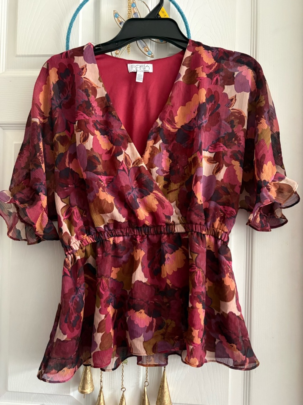 sofia by sofia vergara Burgundy Multi Floral Surplice Peplum Blouse